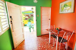 Casa Mirtha Azcuy