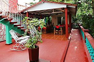 Casa Particular in Vinales, casa Villa Esmeralda, rent for room in vinales, vinales, bed and breakfast, cuba 