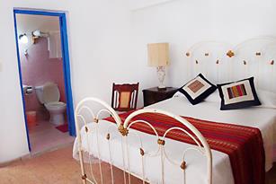 Casa Hostal Buscando Caniqui | casa particular in trinidad | trinidad | accommodation | bed and breakfast | cuba