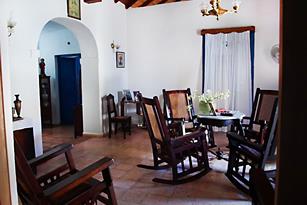 Casa Hostal Buscando Caniqui | casa particular in trinidad | trinidad | accommodation | bed and breakfast | cuba