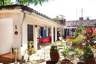 Casa Hostal Buscando Caniqui | casa particular in trinidad | trinidad | accommodation | bed and breakfast | cuba