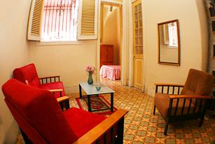 Casa Alexander | Homestay, Guesthouse | casa particular in Havana Center | room for rent | Cuba
