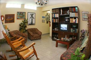 Apartment Graciela | Homestay, Guesthouse | casa particular in Havana Center | room for rent | Cuba
