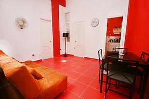 Apartment Keila, private apartment for rent in old havana, 2 rooms, balcony, havana cathedral