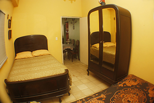 Apartment Charlot | Casa Particular in Old Havana | room for rent in Old Havana|Havana Bed and Breakfast 