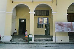Apartment Francisquito, private apartment in old havana, guesthouses, bed and breakfast