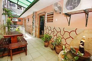 Hostal Paradise, private apartment for rent in old havana, 2 rooms, balcony, havana cathedral