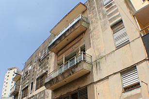 Casa Vista Prado | Old Havana Accommodation | room for rent | bed and breakfast | homestay