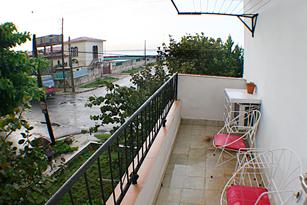 Apartment Diley | Guesthouse in Vedadp | bed and breakfast havana | family house Vedado |Lodging in Vedado| Cuba