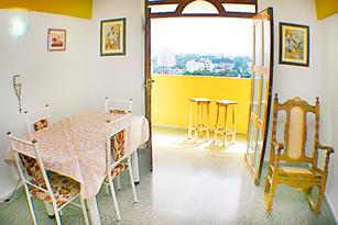 Apartment Vista Habana | Guesthouse in Vedadp | bed and breakfast havana | family house Vedado |Lodging in Vedado| Cuba